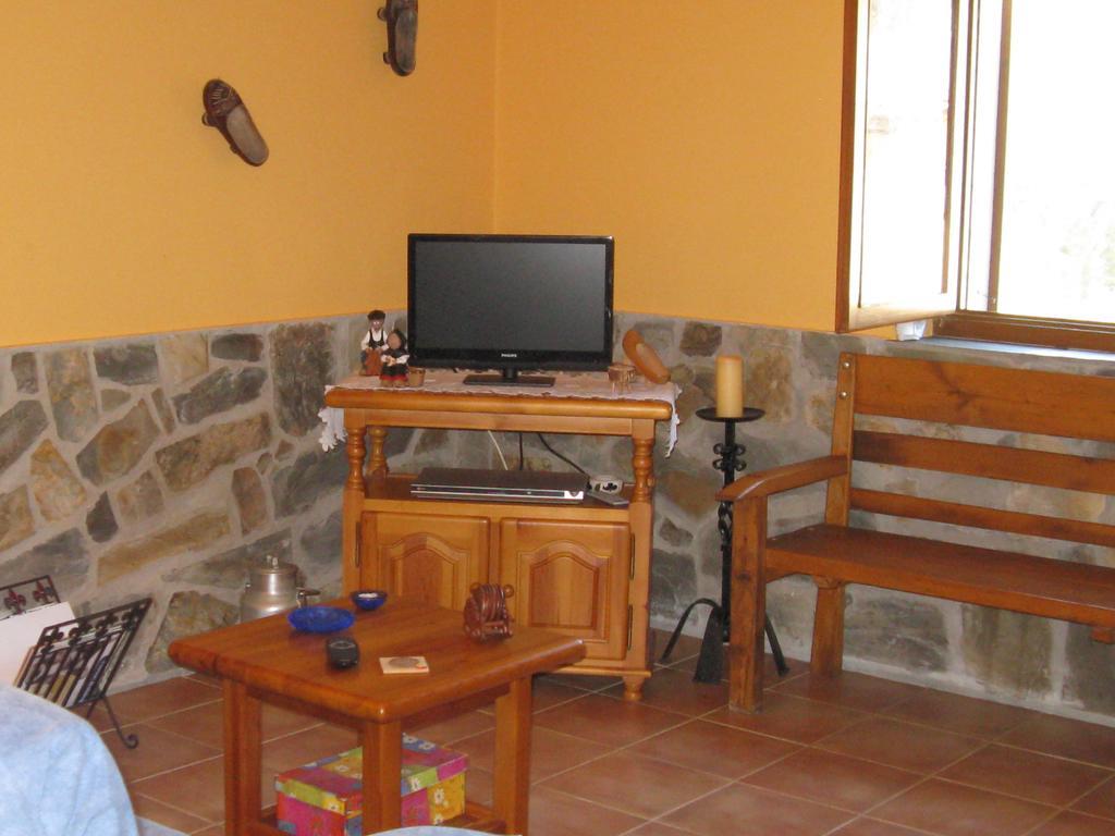 Apartamentos Rurales Casa El Caminero Meras Phòng bức ảnh
